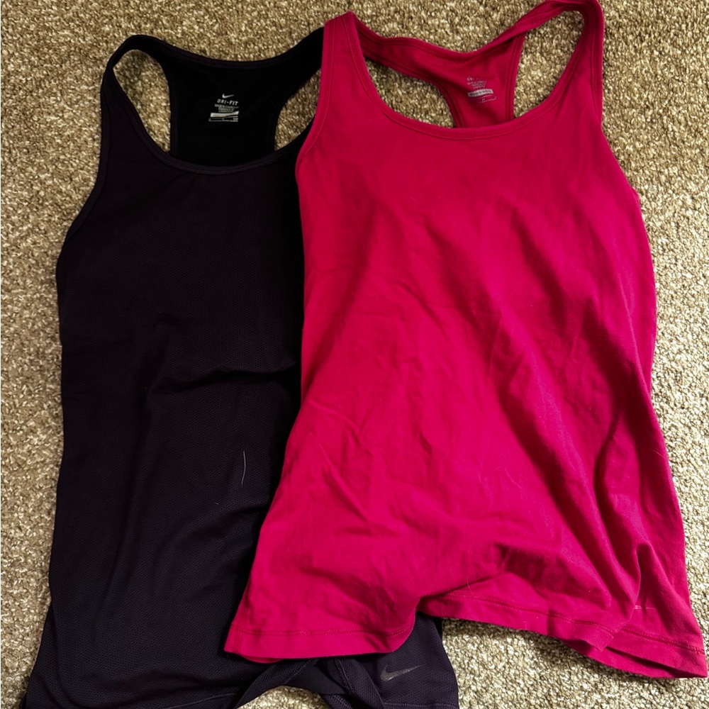 2 Nike Tank Tops (S)